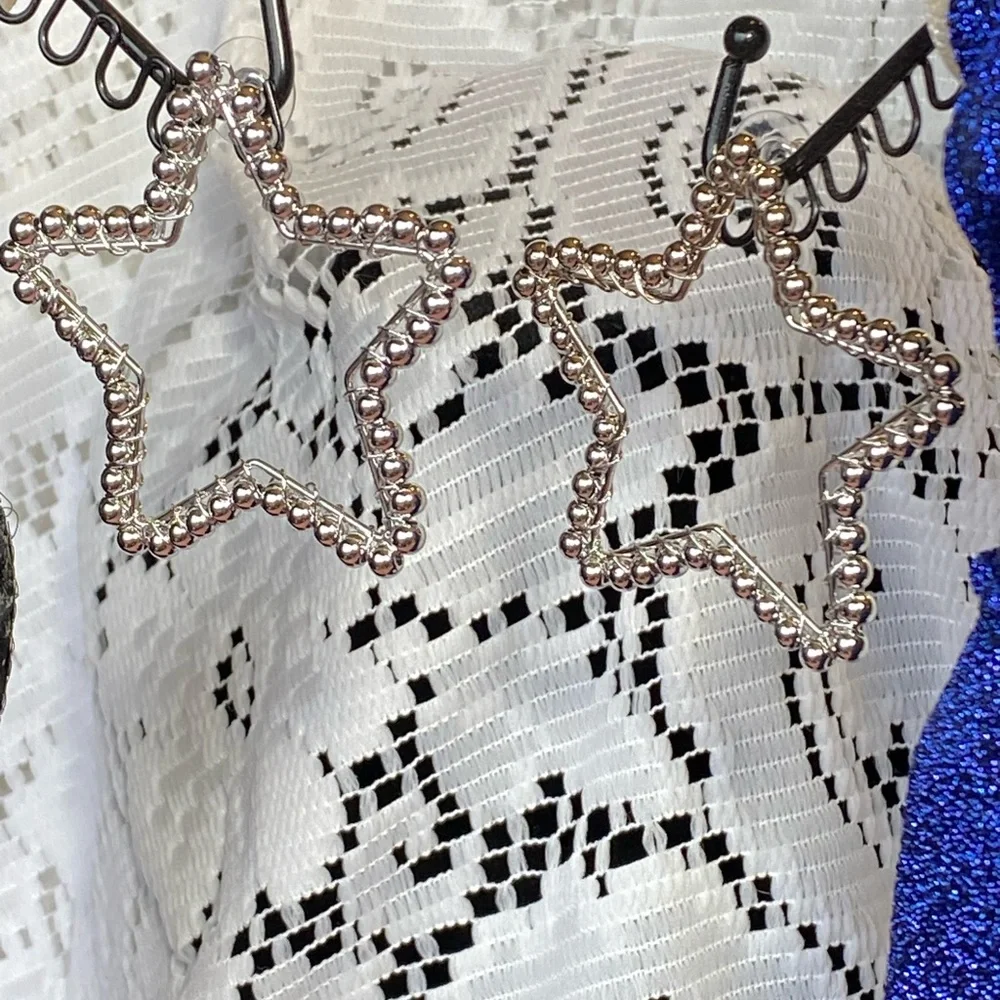 NWT BRIGHT STAR LIGHTWEIGHT SILVER EARRINGS SPECIAL VALENTINE GIFT IDEAS - Picture 5 of 13